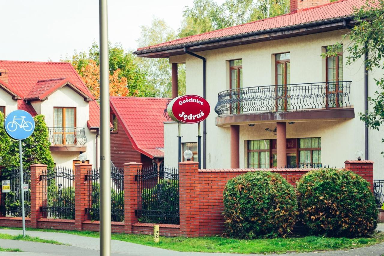 Gosciniec Jedrus * Домбкі